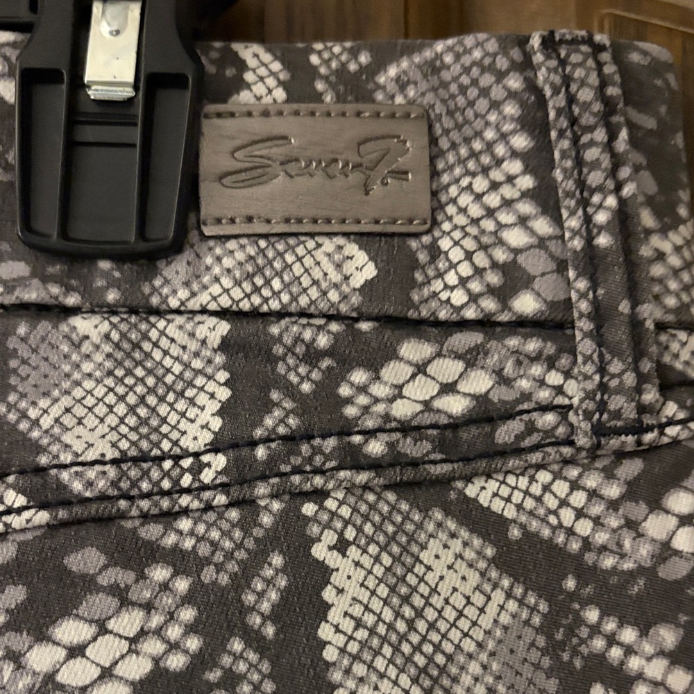 Gray Snakeskin Pattern Jeans - image 7